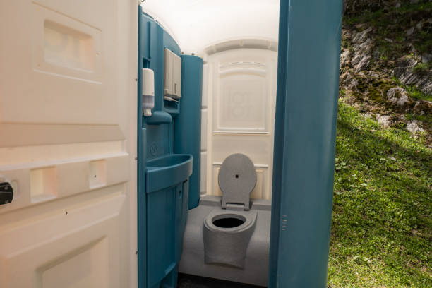 Types of Portable Toilets We Offer in Ontario, OR